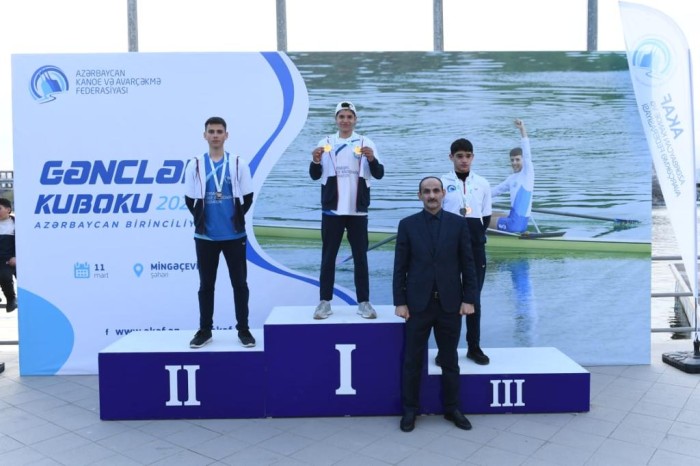 Mingəçevirdə avarçəkmə üzrə Gənclər Kuboku keçirilib 